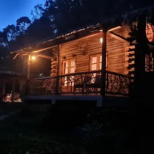  Farm stay Aya Natural